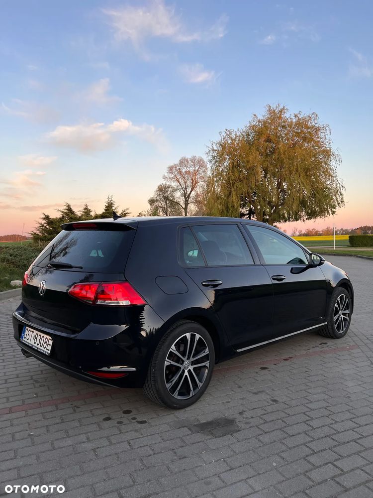 Volkswagen Golf 2.0 TDI BlueMotion Technology Lounge - 9