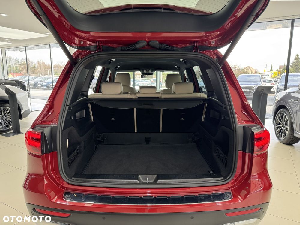 Mercedes-Benz GLB - 17