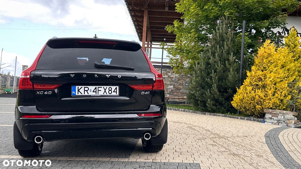 Volvo XC 60 D4 AWD Momentum - 9