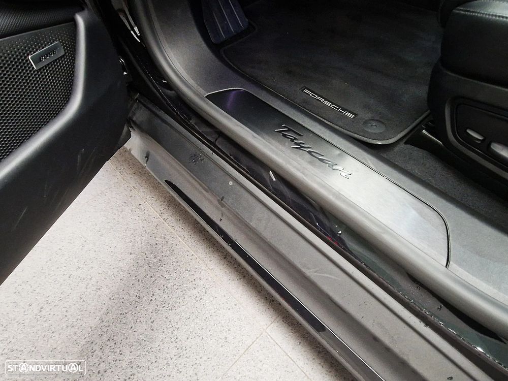 Porsche Taycan Standard - 18