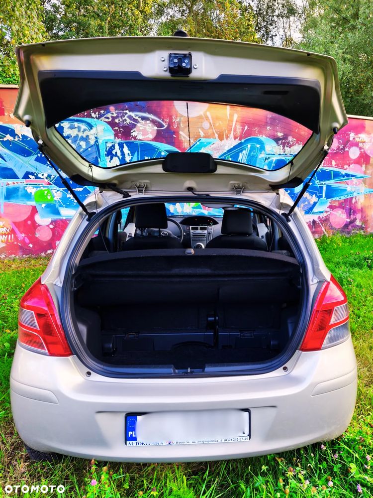 Toyota Yaris 1.0 Luna - 8