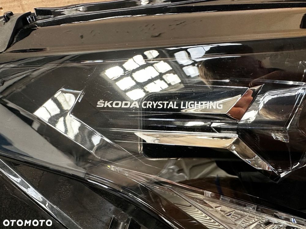 SKODA ENYAQ iV 2020 LAMPA PRAWY PRZÓD PREZDNIA FULL LED 5LB941016A - 4