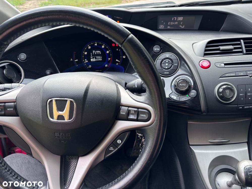 Honda Civic 1.8 Comfort - 8