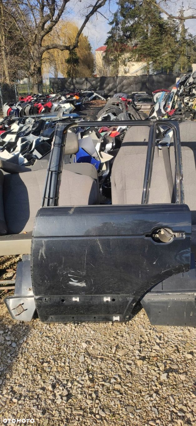 EU DRZWI LEWY TYŁ LAND ROVER VOGUE L322 - 2