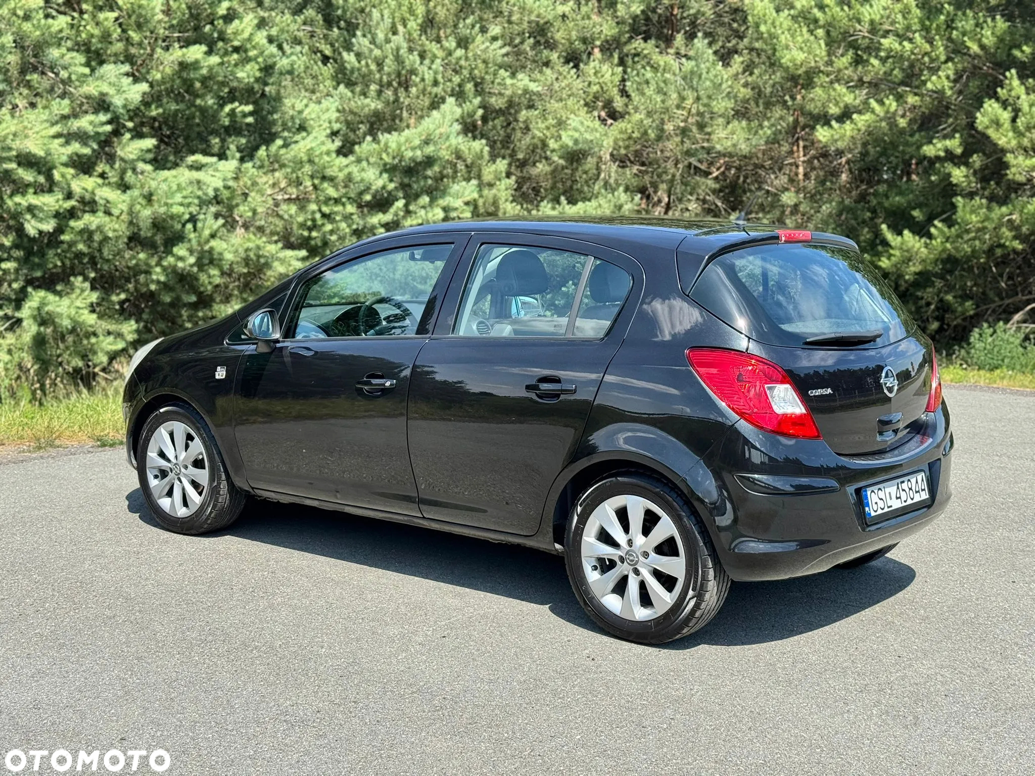 Opel Corsa 1.4 16V Edition 150 - 6