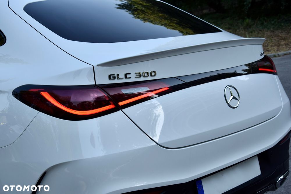 Mercedes-Benz GLC 300 mHEV 4-Matic AMG Line - 12