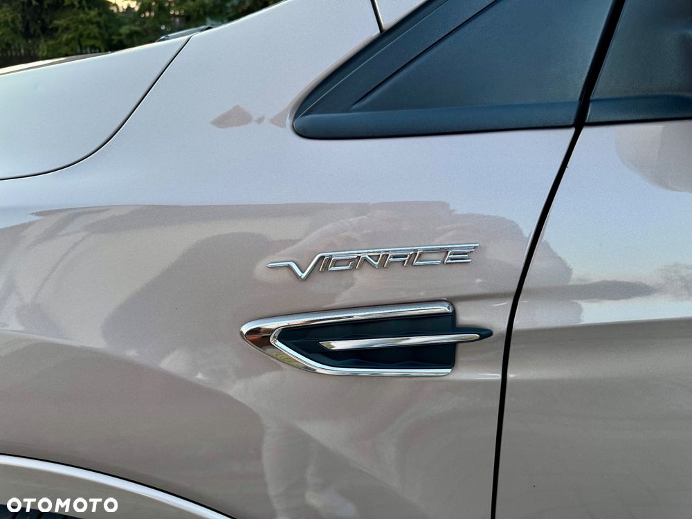 Ford Kuga 1.5 EcoBoost 2x4 Vignale - 8