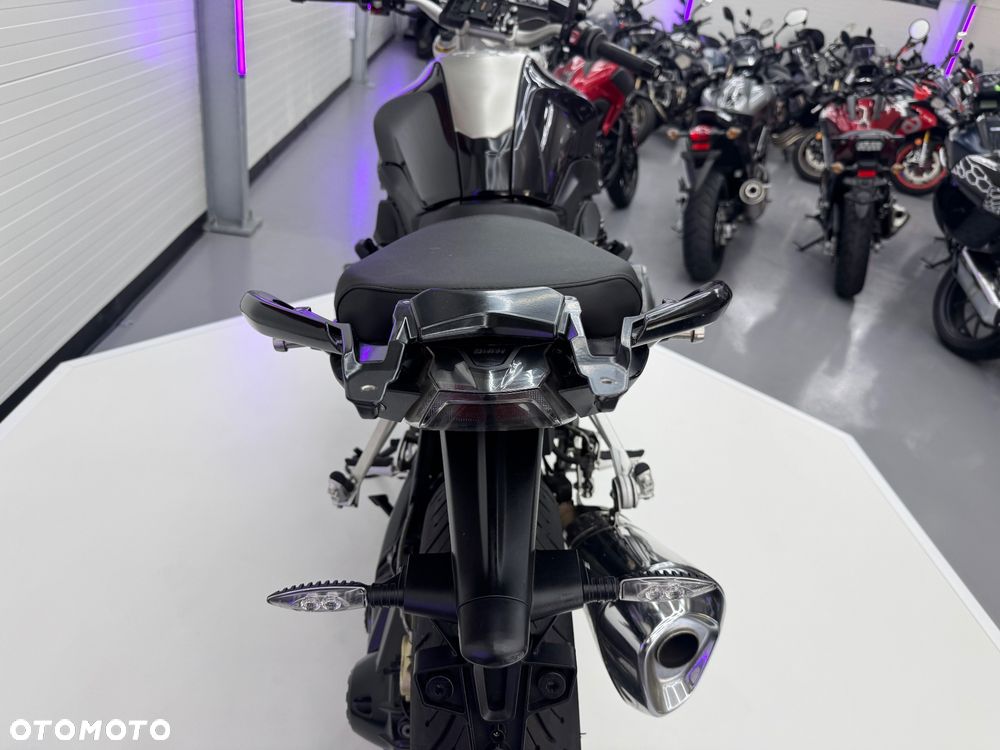 BMW R - 22