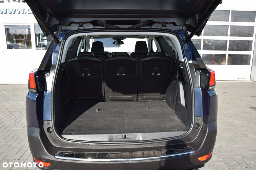 Peugeot 5008 - 37