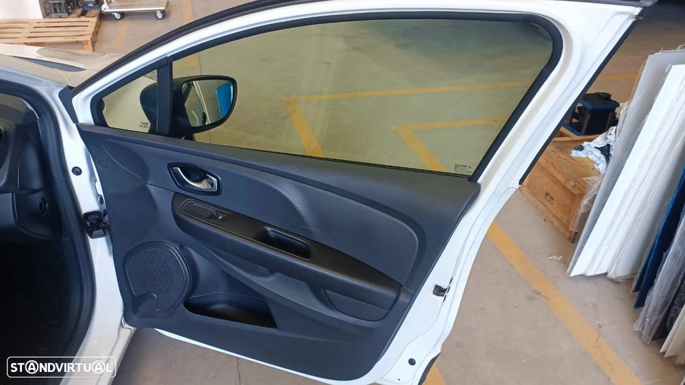 Renault CLIO 1.5 DCI - 7