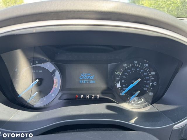 Ford Fusion - 8