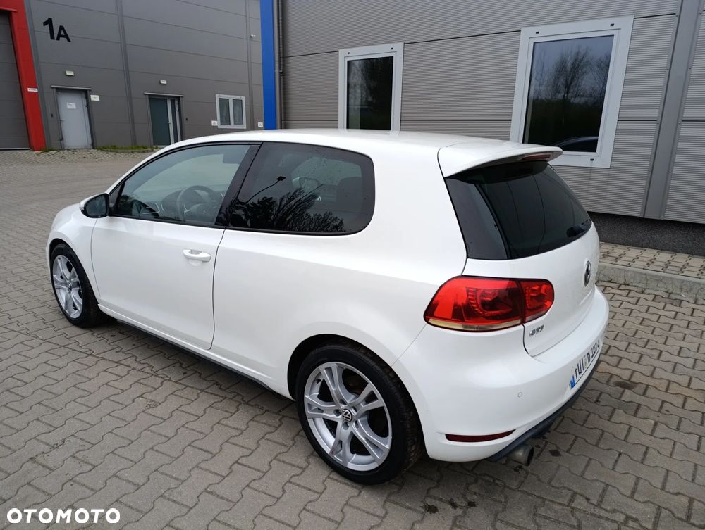 Volkswagen Golf 2.0 GTI - 13