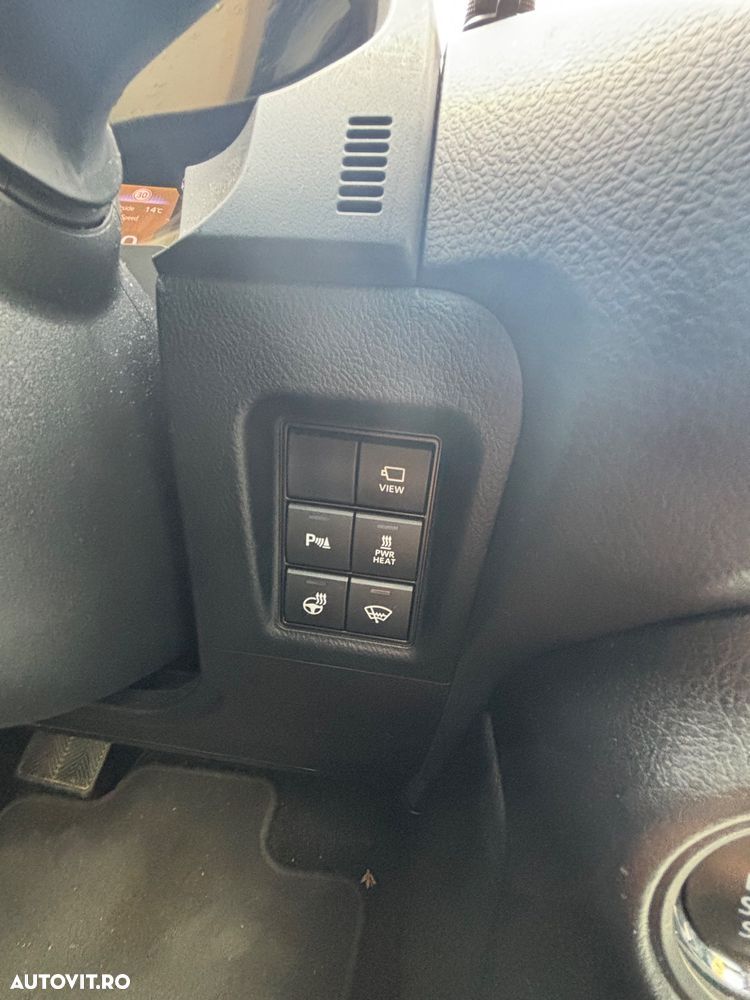 Toyota Land Cruiser 2.8l Turbo D-4D A/T AVS Luxury - 13