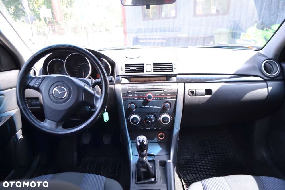 Mazda 3 - 8