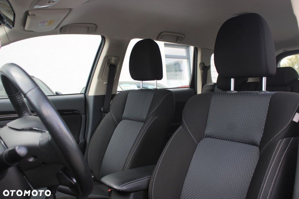 Mitsubishi Outlander - 15
