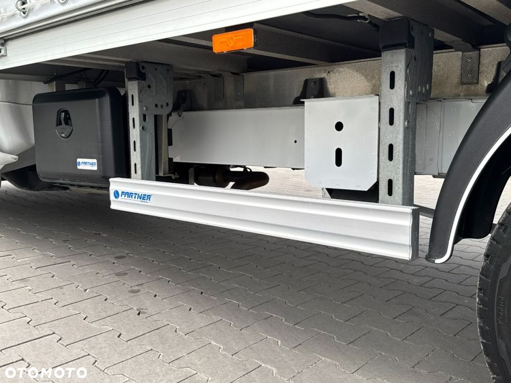 Renault Master - 25