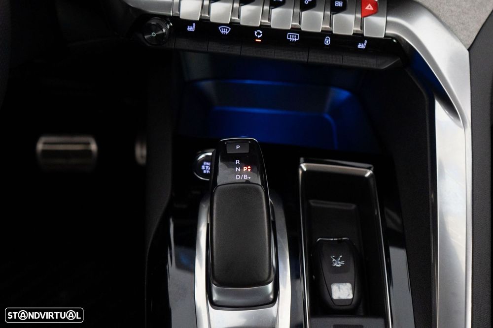 Peugeot 3008 1.6 Hybrid GT e-EAT8 - 29