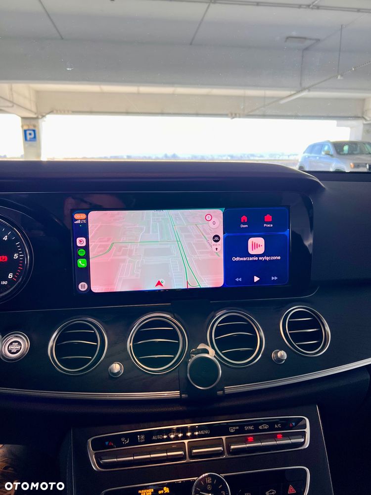 Mercedes-Benz Klasa E 220 d 4-Matic 9G-TRONIC - 19