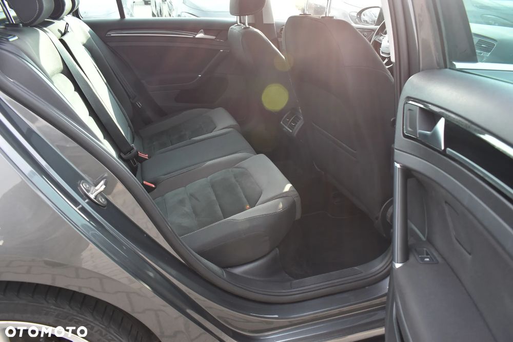Volkswagen Golf VII 1.5 TSI BMT Evo Highline DSG - 15