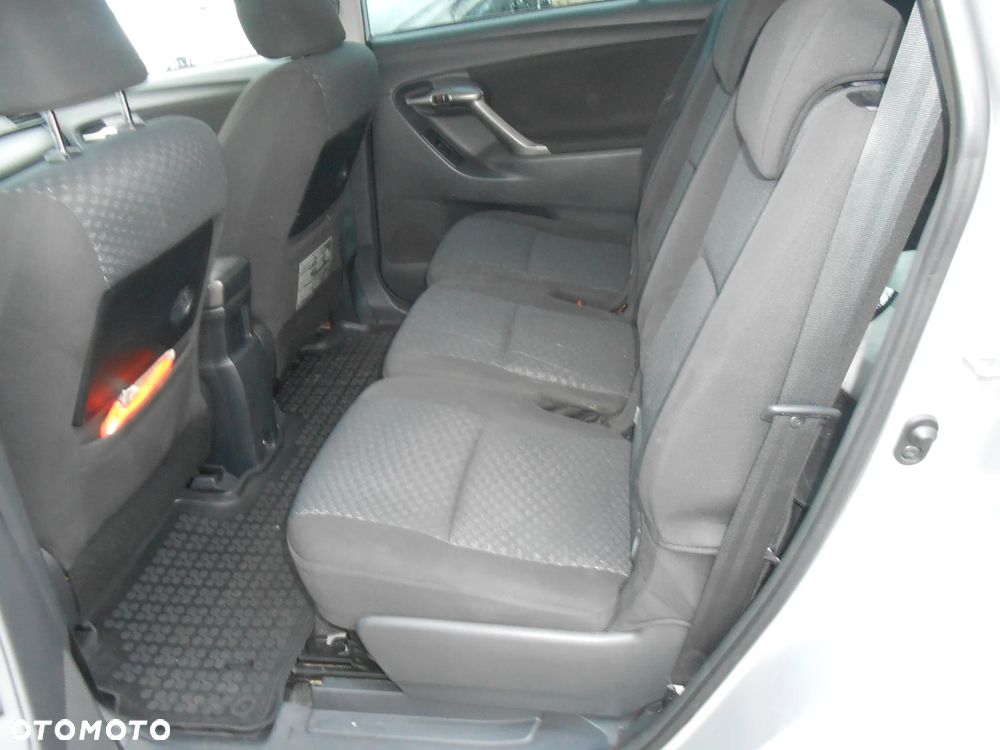 Toyota Verso 2.0 D-4D 2010 7os - 9