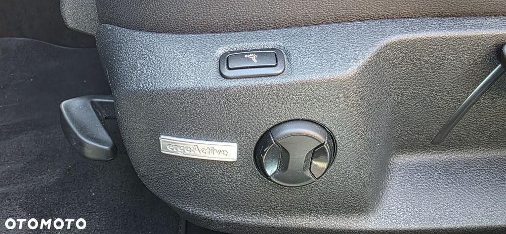 Volkswagen Golf - 35