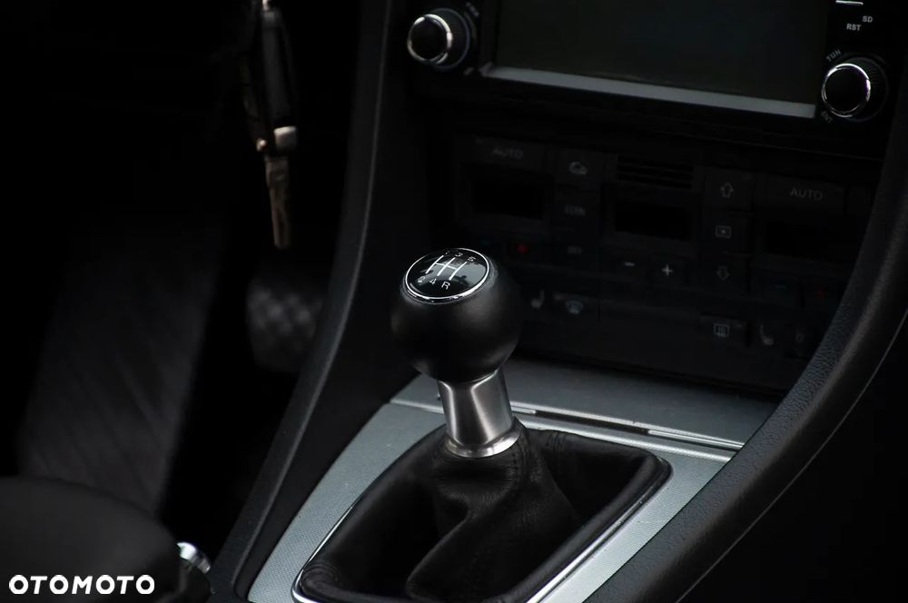 Audi A4 Avant 1.8 T - 32