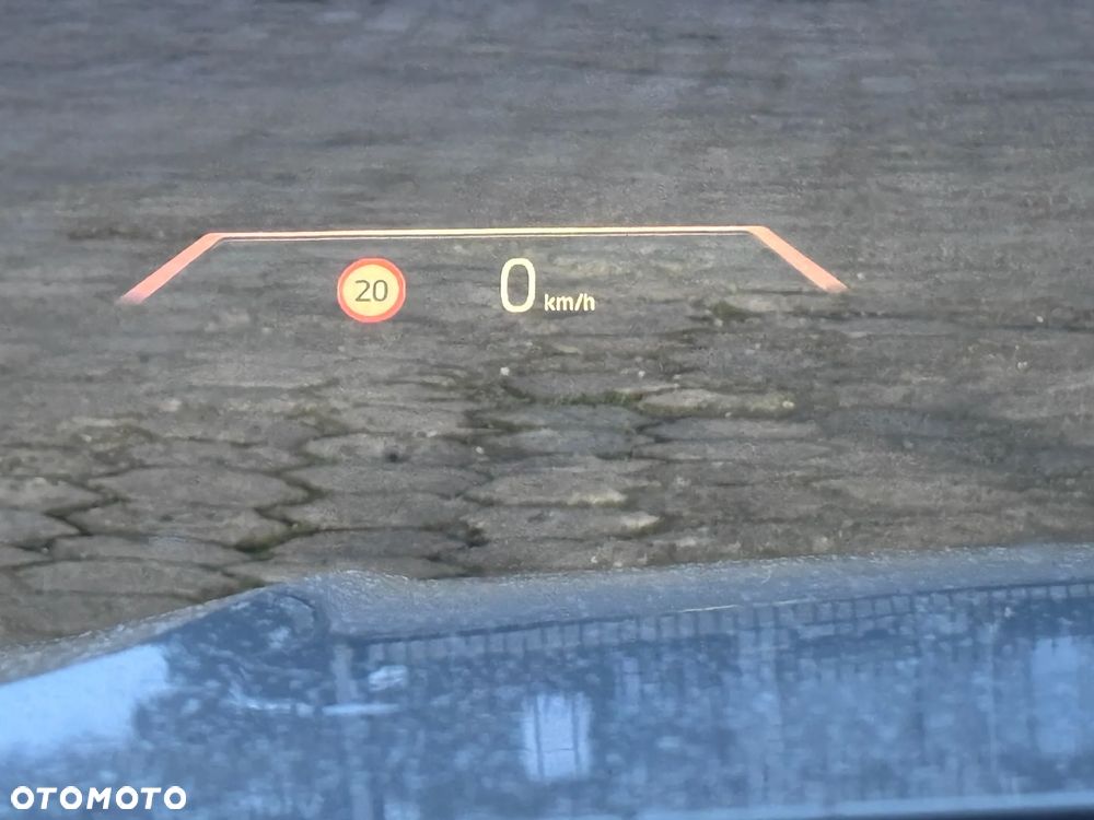 BMW Seria 3 320i xDrive - 9