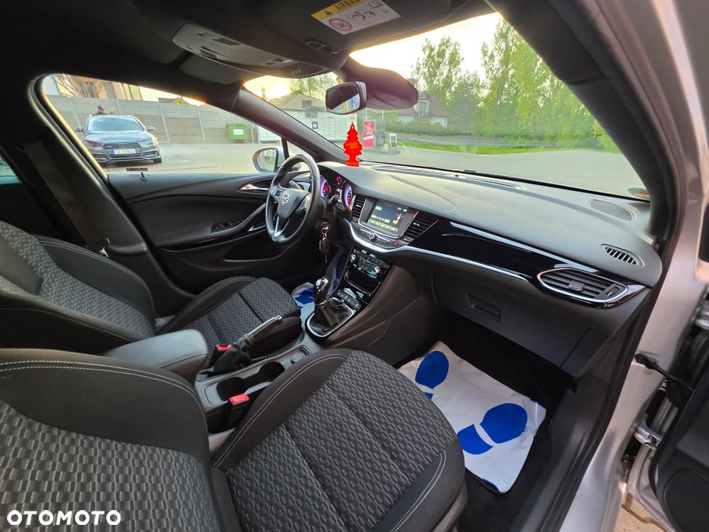 Opel Astra 1.6 D (CDTI) Start/Stop Business - 12