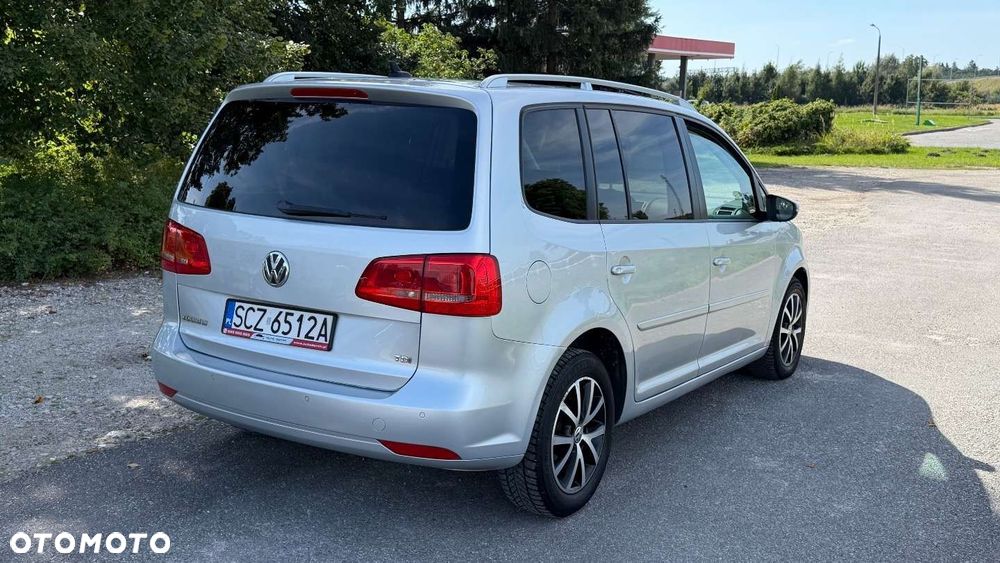 Volkswagen Touran 1.6 TDI DPF BlueMotion Technology DSG Highline - 17
