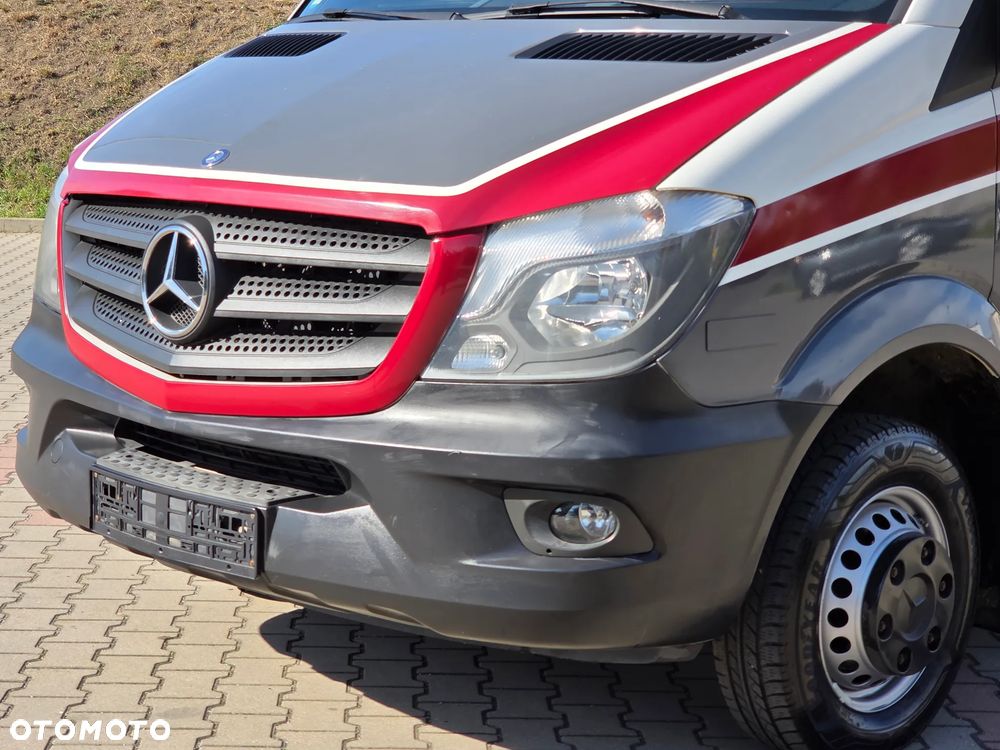 Mercedes-Benz Sprinter - 16
