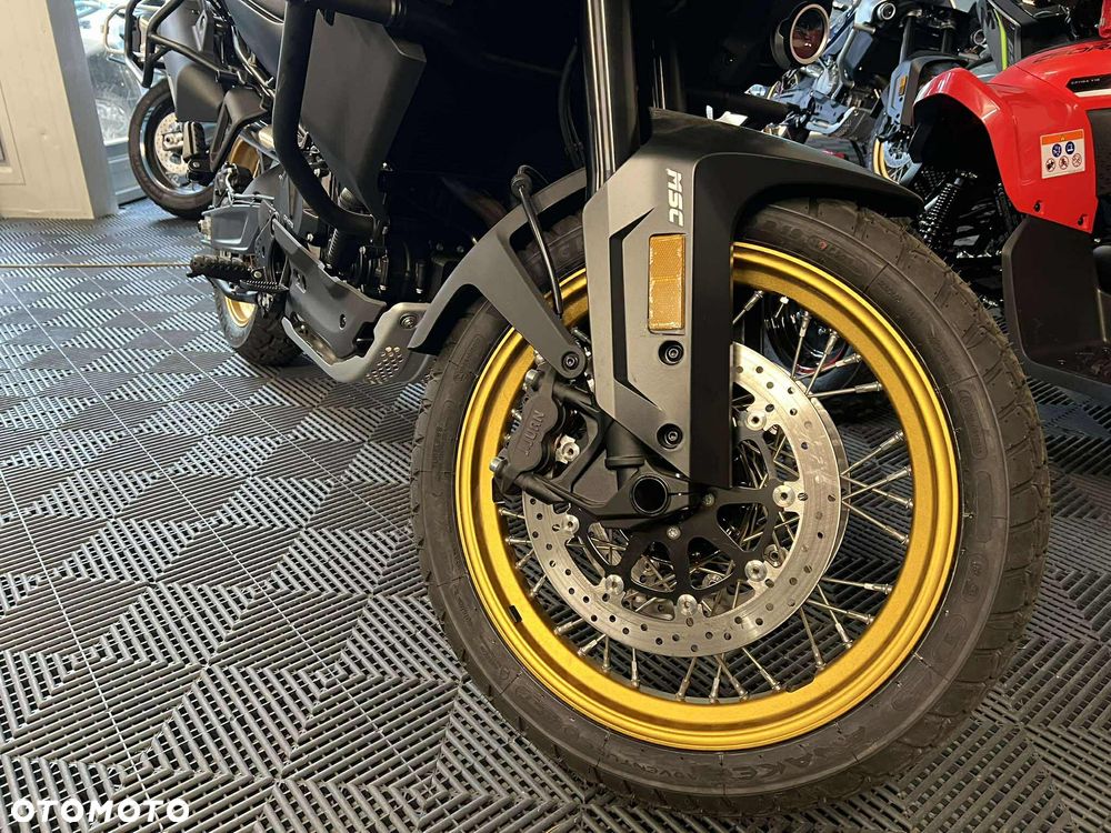 CFMoto 800MT Explore - 2