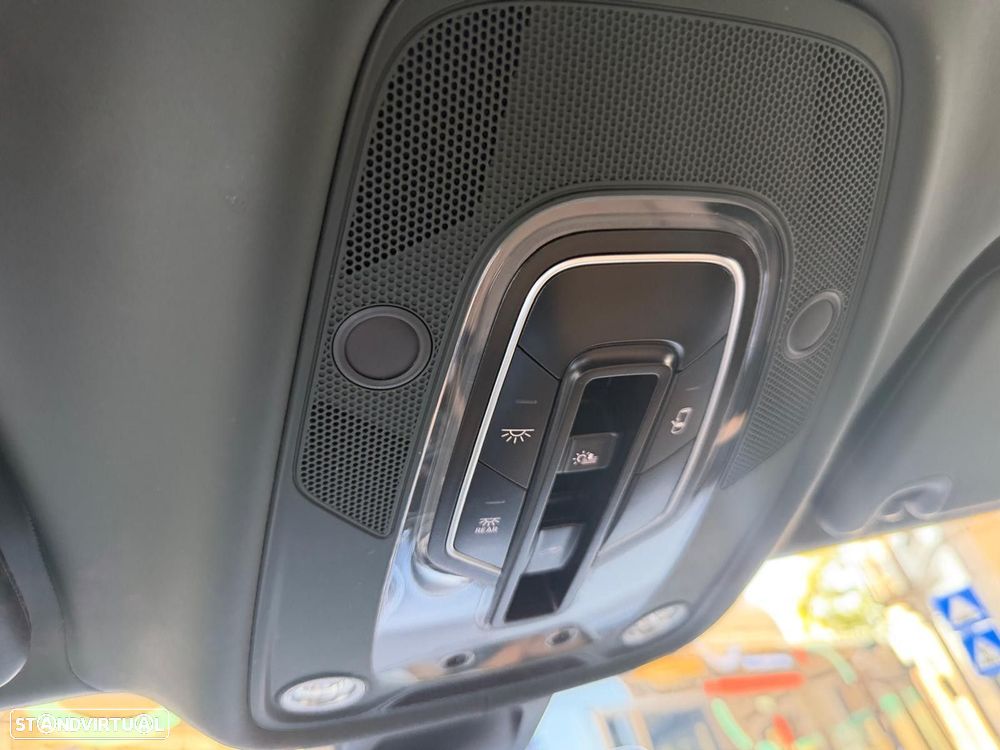 Bentley Bentayga V8 - 32