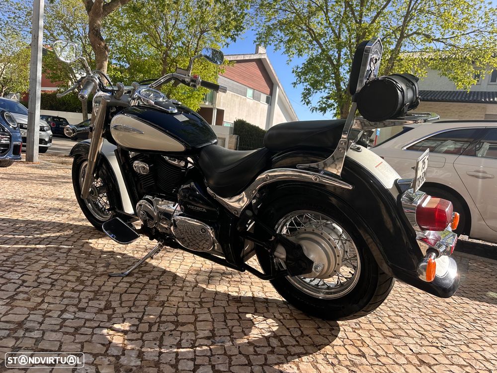 Suzuki Intruder VL 800 Volusia - 2
