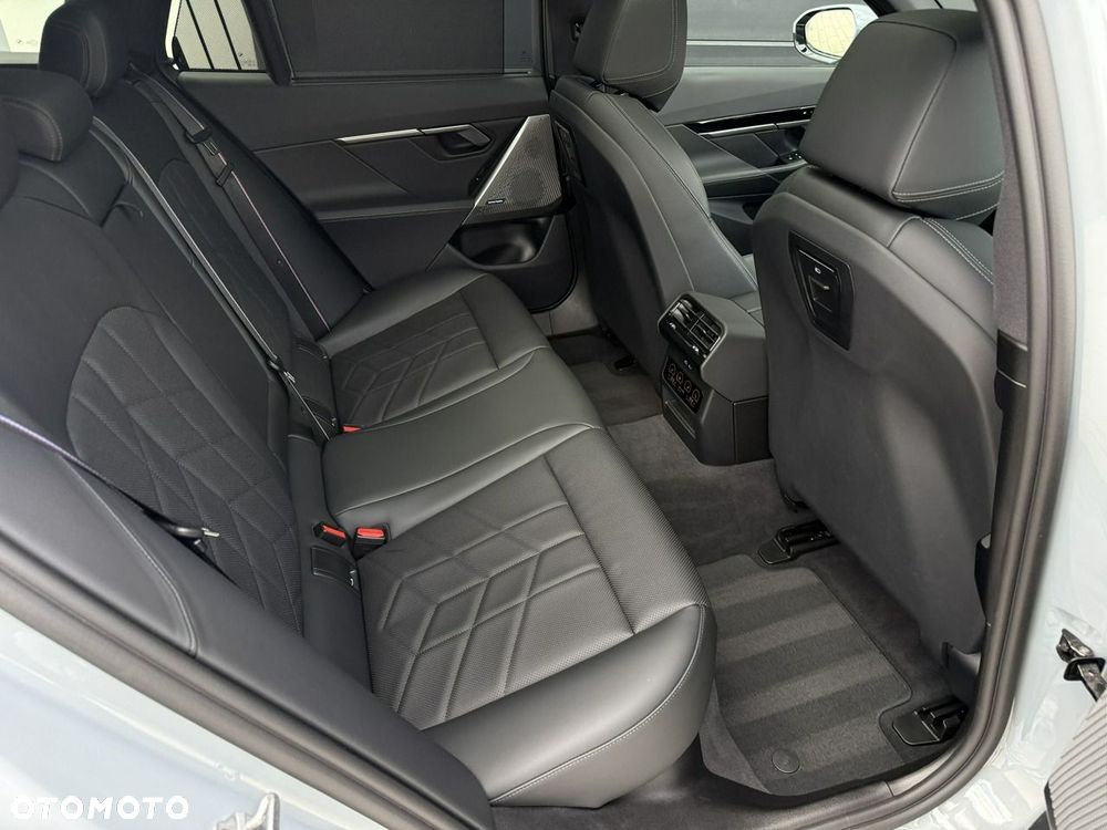 BMW Seria 5 520d xDrive mHEV M Sport - 34