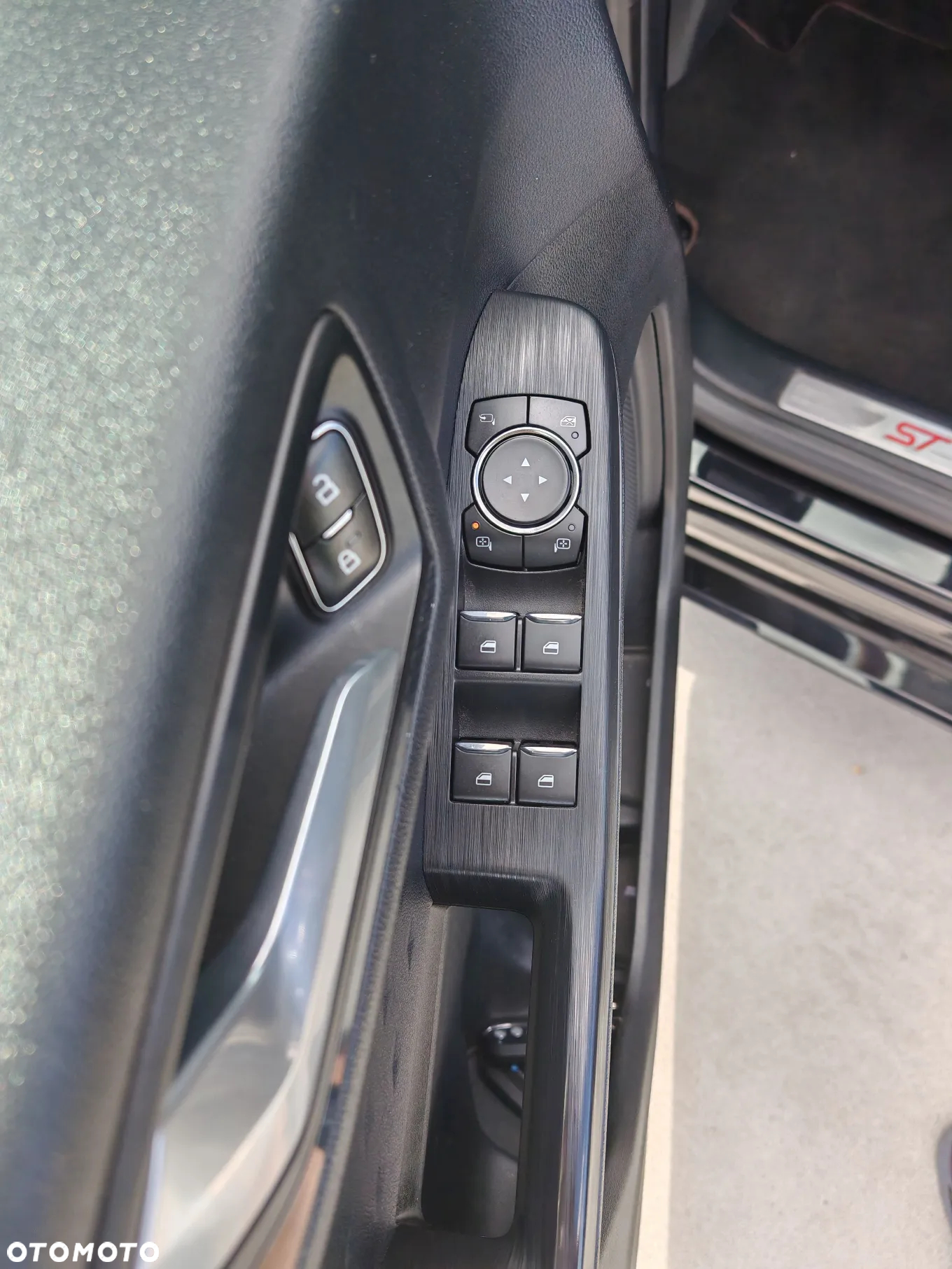 Ford Kuga 2.5P PHEV FWD ST-Line X - 20