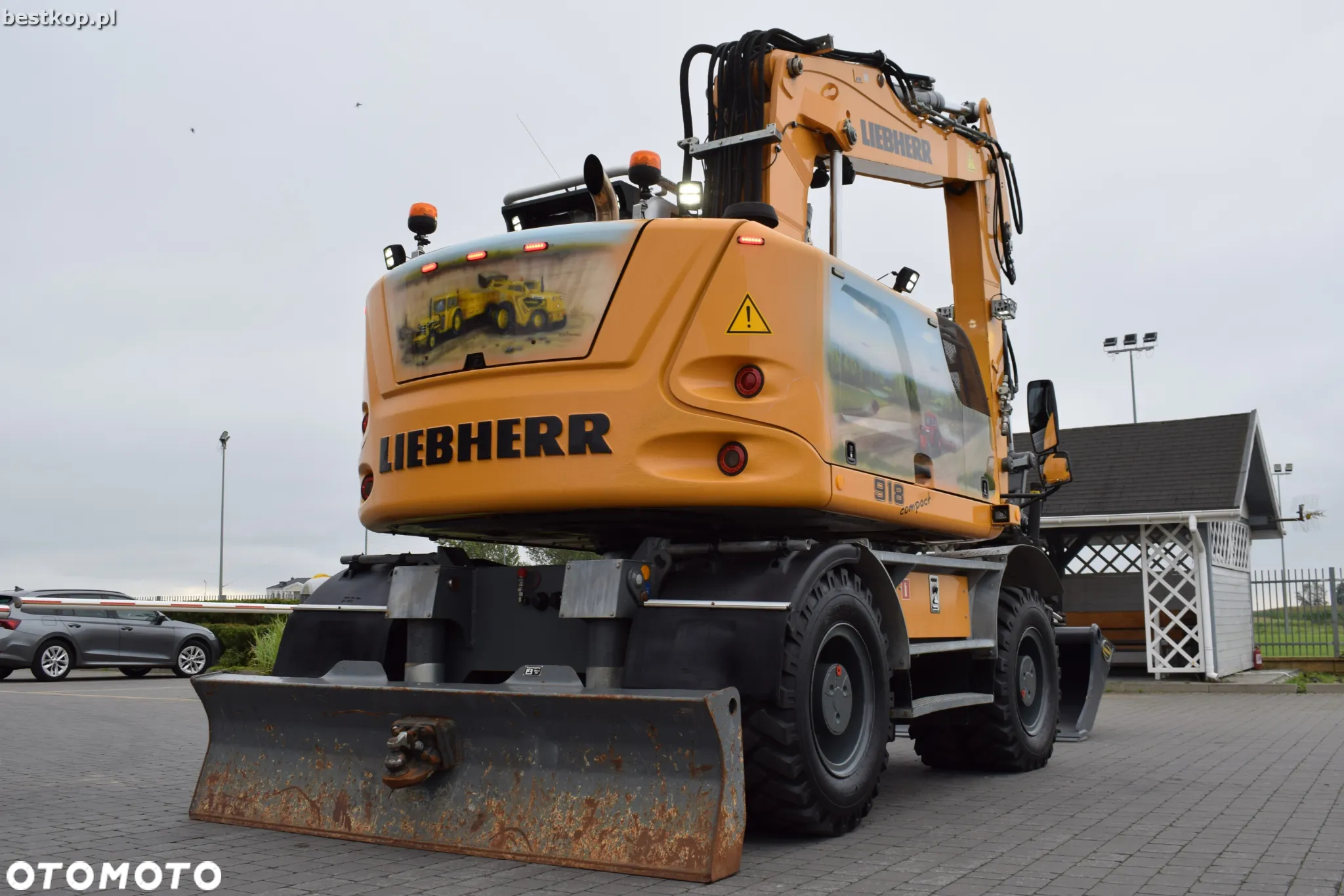 Liebherr A918 Compact Litronic - 8