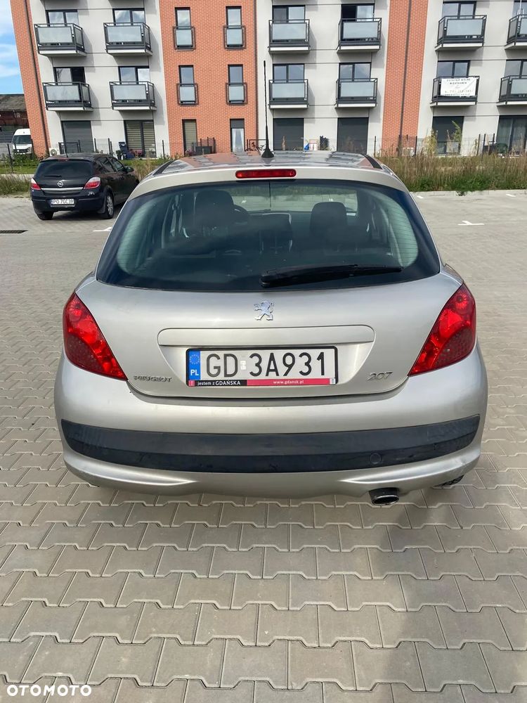 Peugeot 207 1.6 HDi 16V Trendy - 19