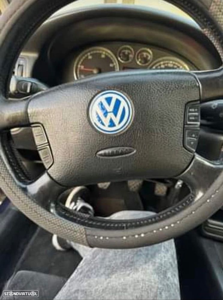 VW Passat 1.9 TDi Confortline - 4