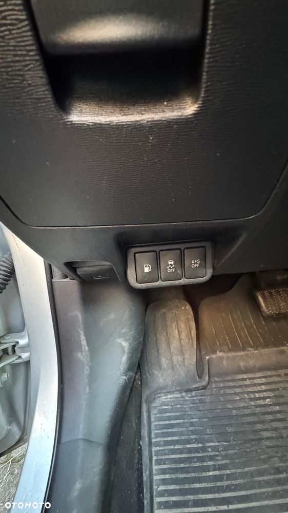 Toyota Avensis 2.0 Prestige MS - 36