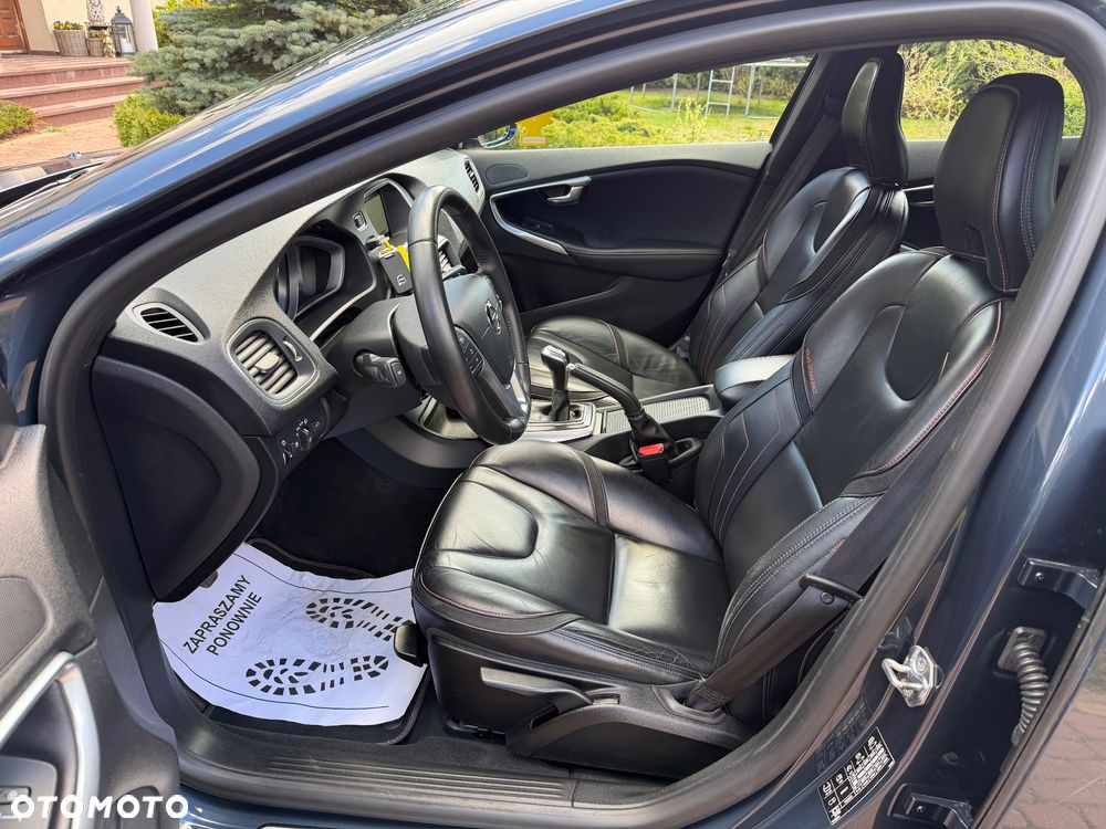 Volvo V40 D2 Ocean Race - 12