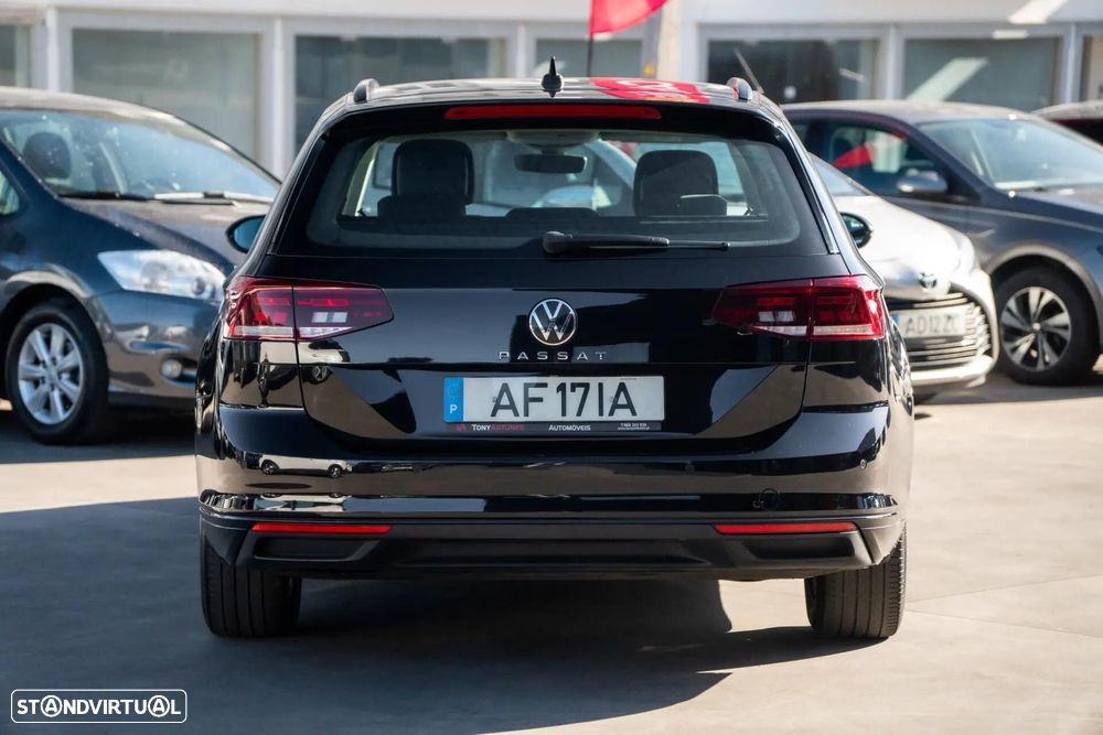 VW Passat Variant 2.0 TDi Elegance DSG - 11