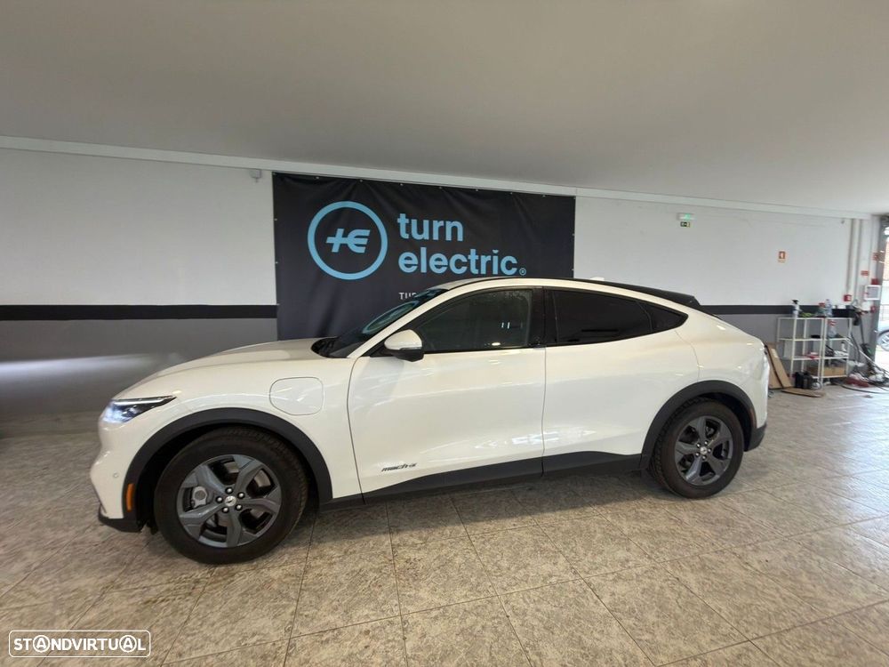 Ford Mustang Mach-E 75.7 kWh Base - 1