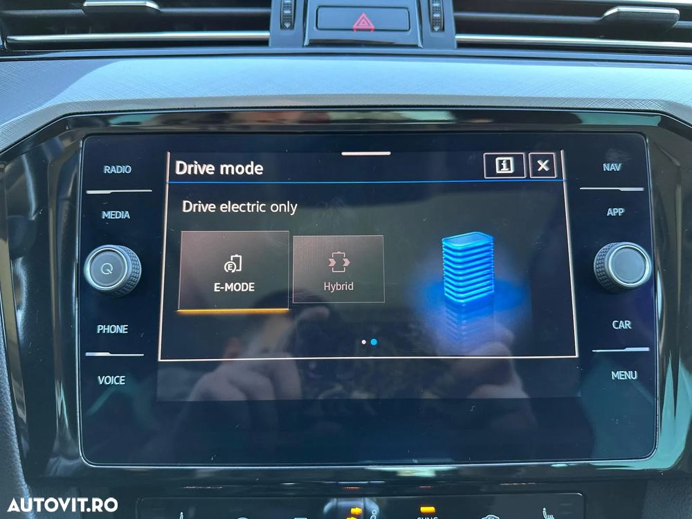 Volkswagen Passat 1.4 TSI Plug-In-Hybrid DSG GTE - 36