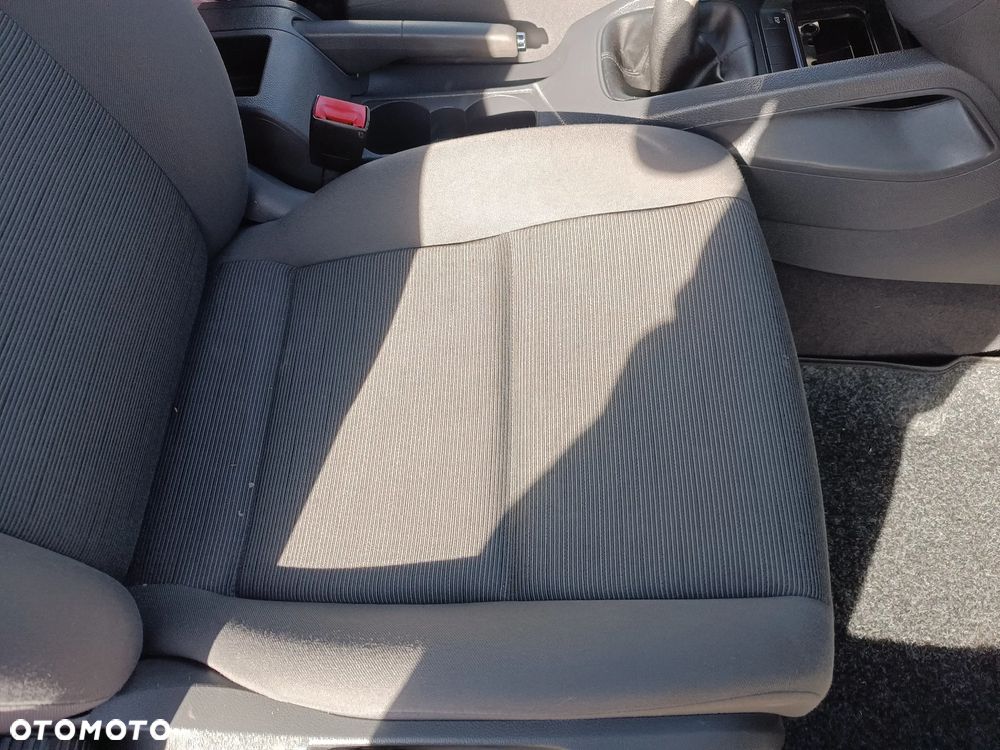 Volkswagen Golf - 9