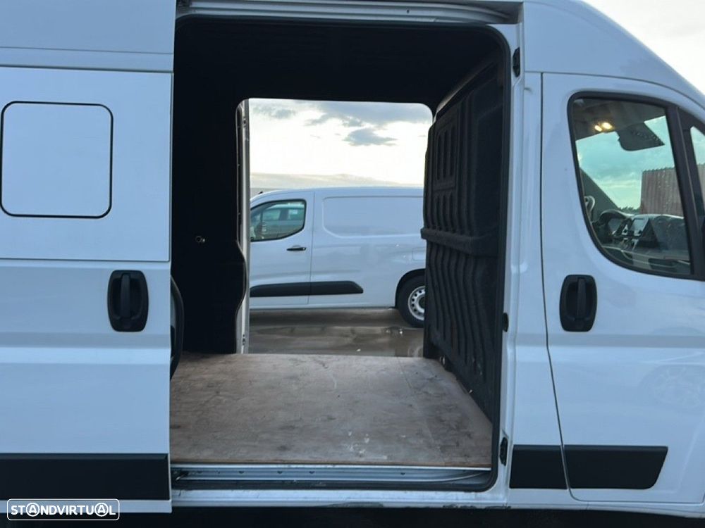 Fiat Ducato 35 2.2 M-Jet MH2 Crew Van - 8