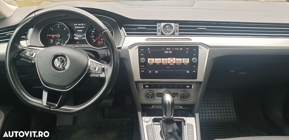 Volkswagen Passat Variant 2.0 TDI SCR DSG Comfortline - 9