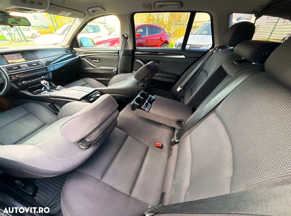 BMW Seria 5 520d Touring Aut. - 24