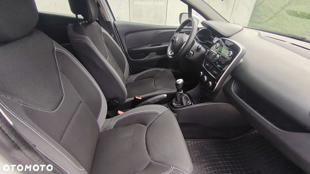 Renault Clio 1.2 16V Alize - 10