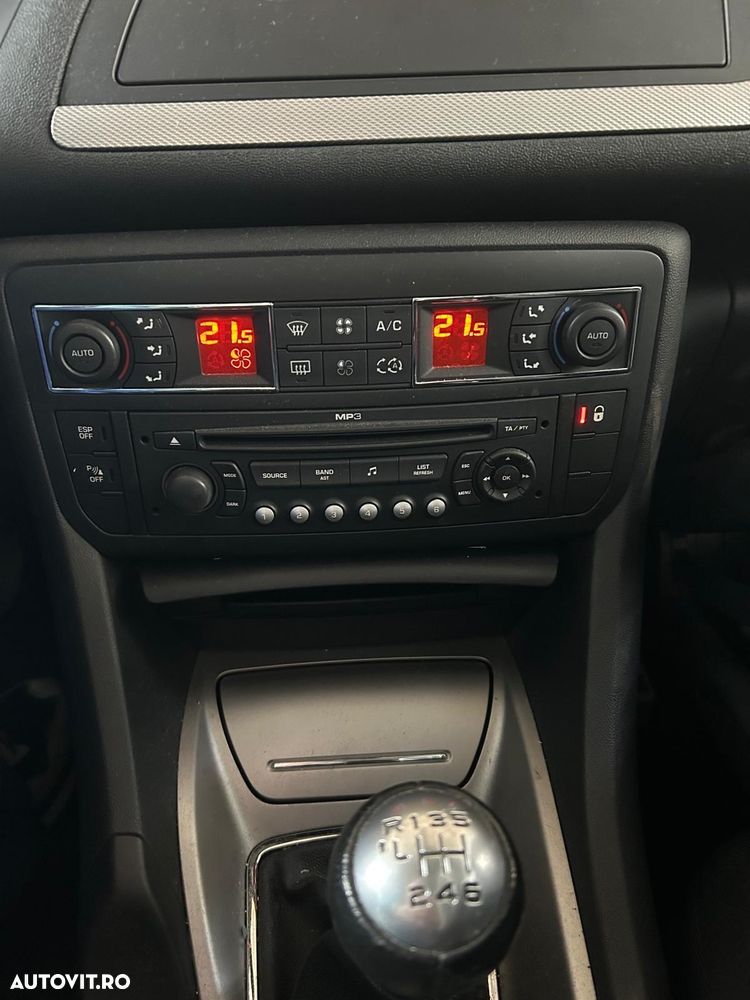 Citroën C5 2.0 HDI 16V X - 11