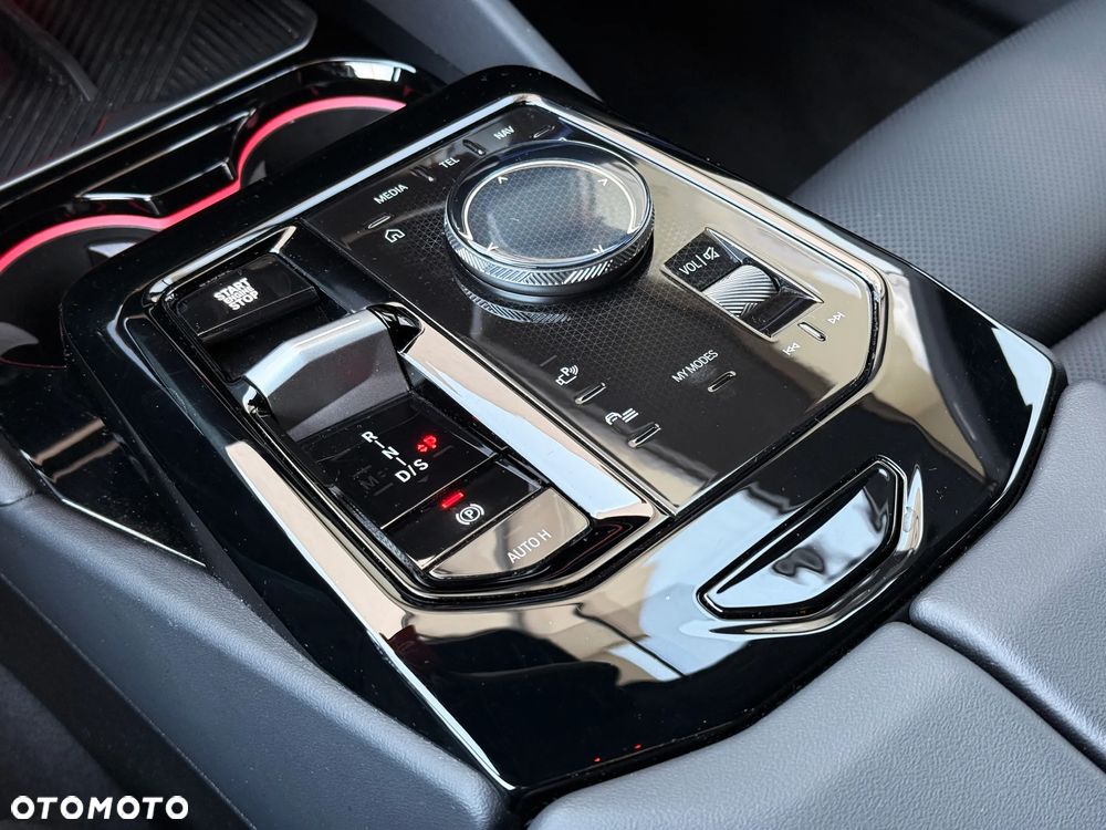 BMW Seria 5 540d xDrive - 23